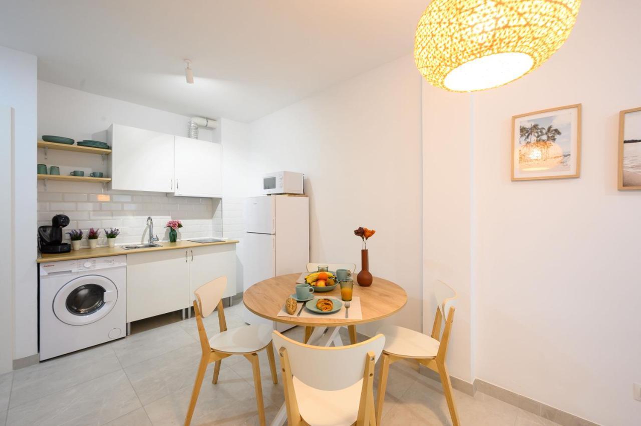 פואנגירולה New 1 Bedroom Apartment At 4 Min To The Beach By 10Tosea מראה חיצוני תמונה