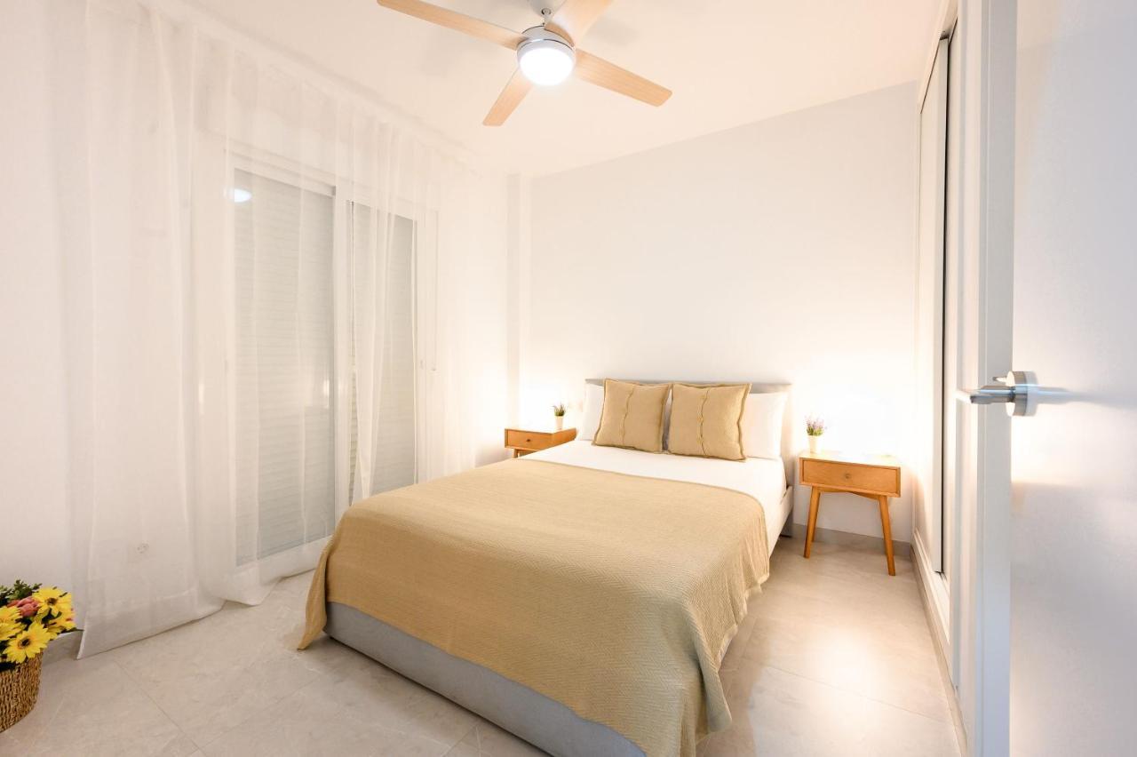 פואנגירולה New 1 Bedroom Apartment At 4 Min To The Beach By 10Tosea מראה חיצוני תמונה